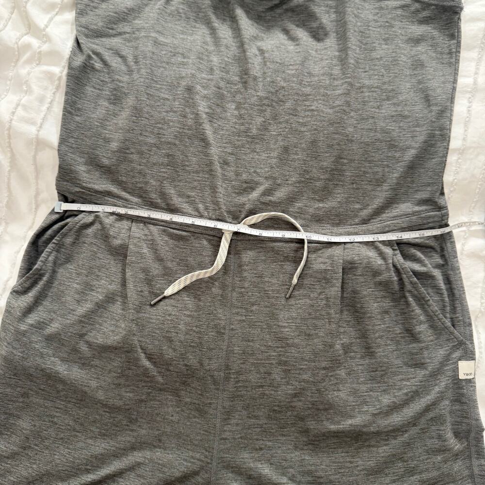 Vuori Jogger Women’s Medium Gray Romper Athleisure Yoga Travel Lounge Minimalist - Picture 14 of 16
